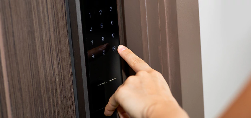Smart Electric Locks Replacement Services in La Presa, CA